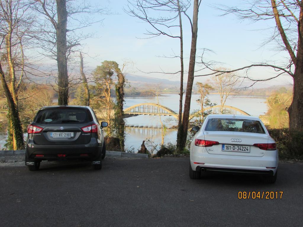 Watersedge Seaviews Otel Kenmare Dış mekan fotoğraf